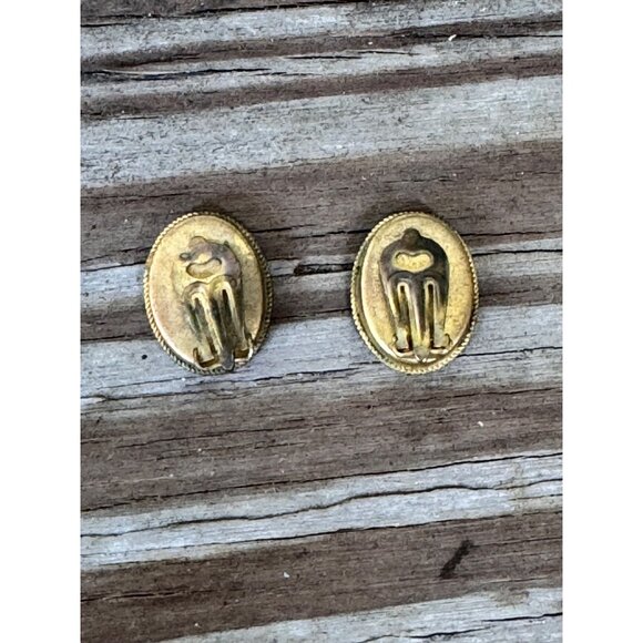 Vintage Italian Micro Mosaic Clip-On Earrings With Red Floral Design & Gold-Tone - Picture 5 of 9